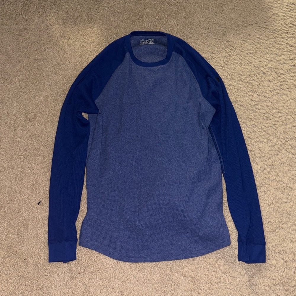 Under Armour Two-Tone Blue Long Sleeve thermal tee